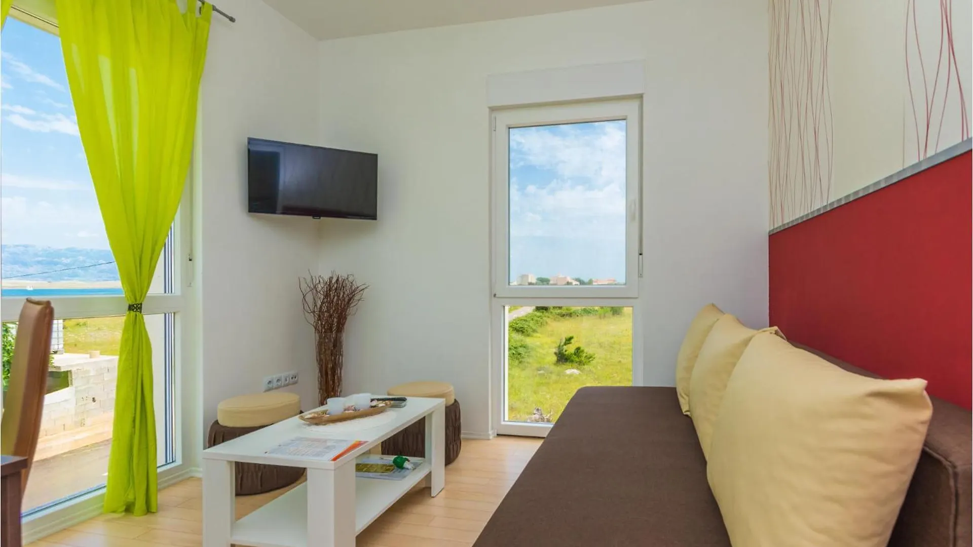1 Bedroom Beautiful Apartment In Vir 0*,  Chorvatsko
