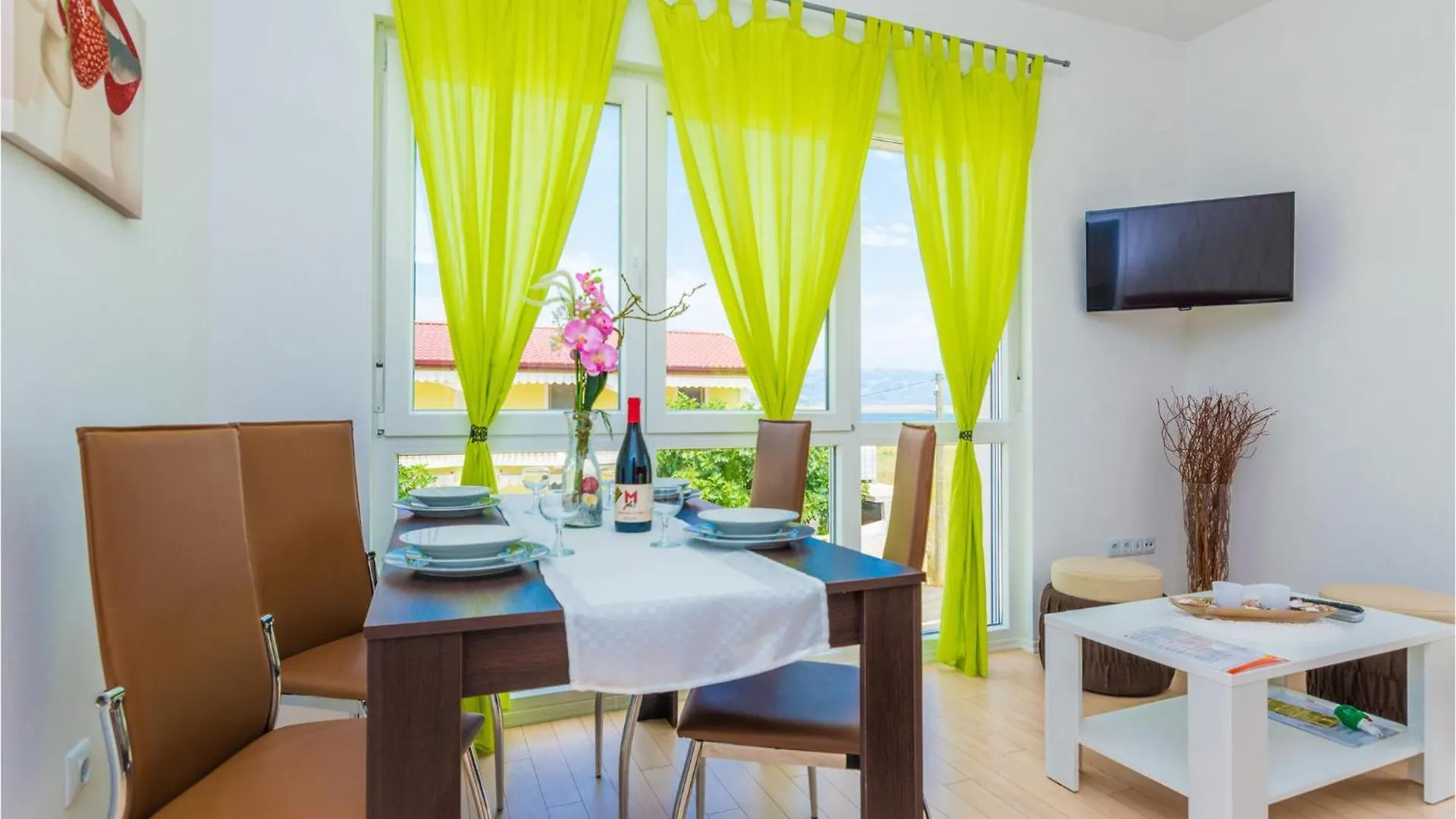 1 Bedroom Beautiful Apartment In Vir